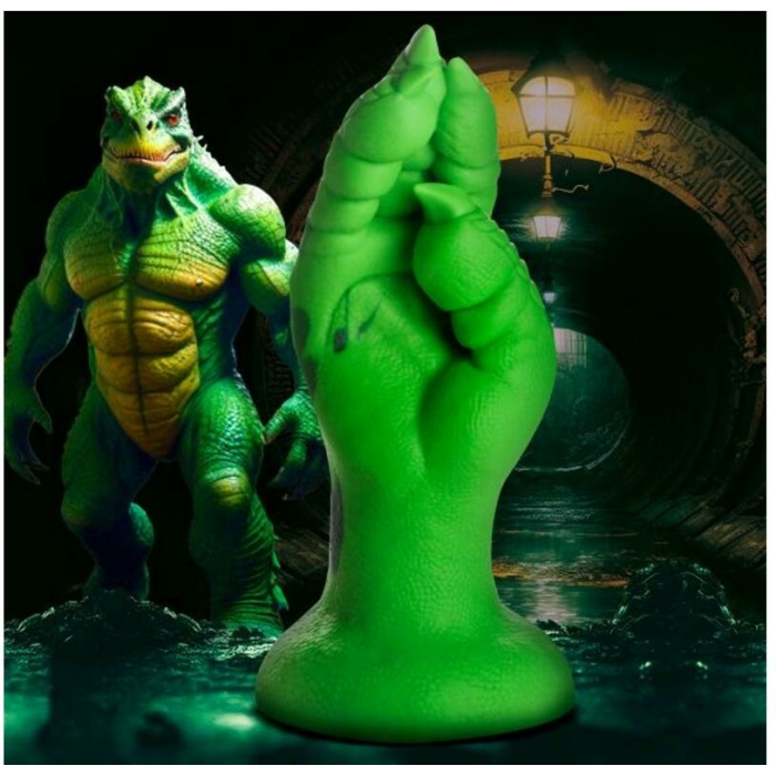 Raptor Claw Fisting Silicone Dildo - Green - Image 1