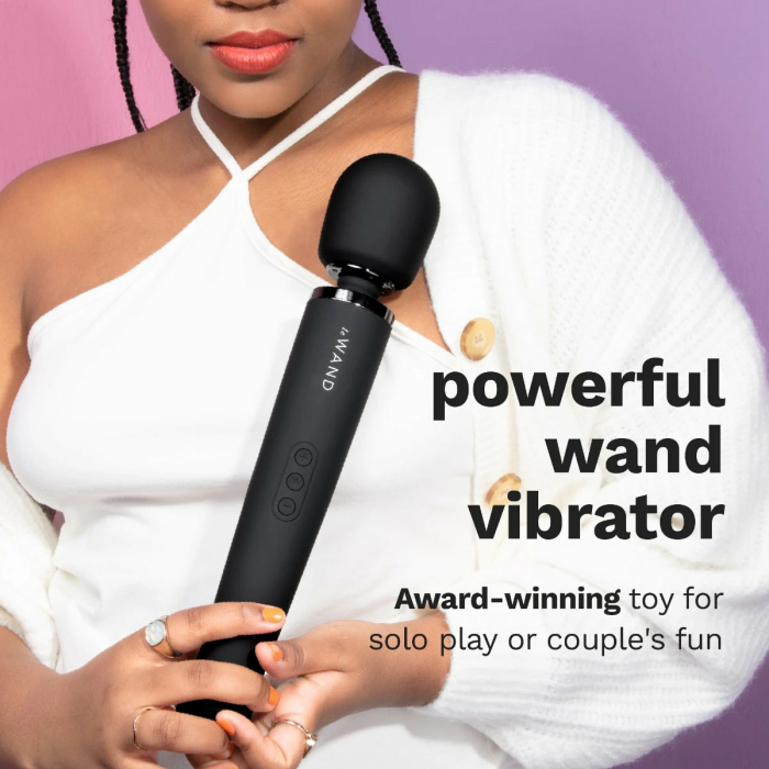 Le Wand Rechargeable Massager - Black - Image 2